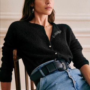 Brand new! Gaspard jumper. Size small